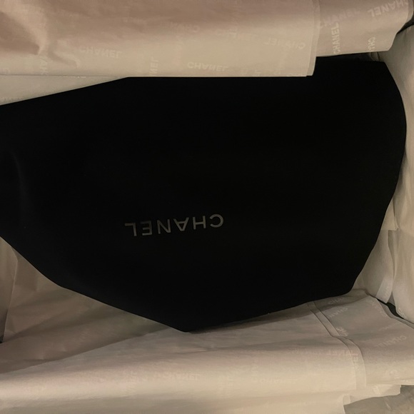 CHANEL clutch on chain *brand new with tags dustbag and box* - Picture 11 of 13